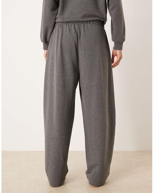 ASOS Gray – plissierte barrel leg jogginghose