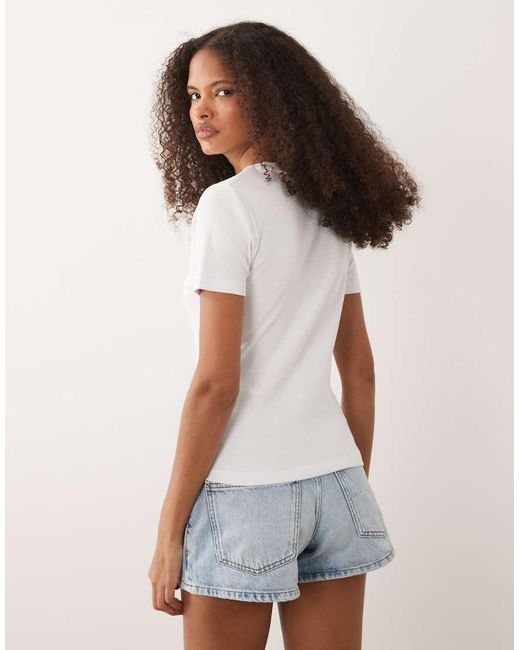 JJ Rebel White Ribbed Short Sleeved T-shirt
