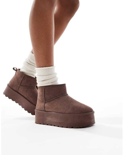 SEQWL Brown Mini Flatform Boots