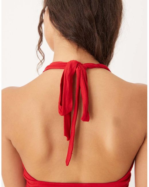 Top Fruncido Con Cuello Halter De Mango de color Red