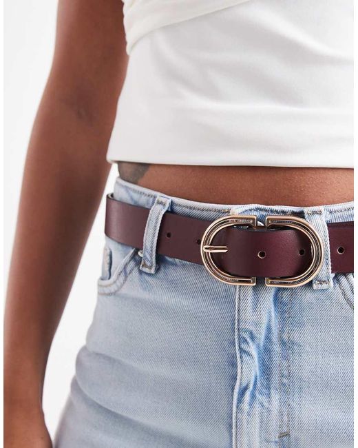 Cintura Da Jeans Per Vita E Fianchi Bordeaux Con Fibbia Color Oro di ASOS in Blue