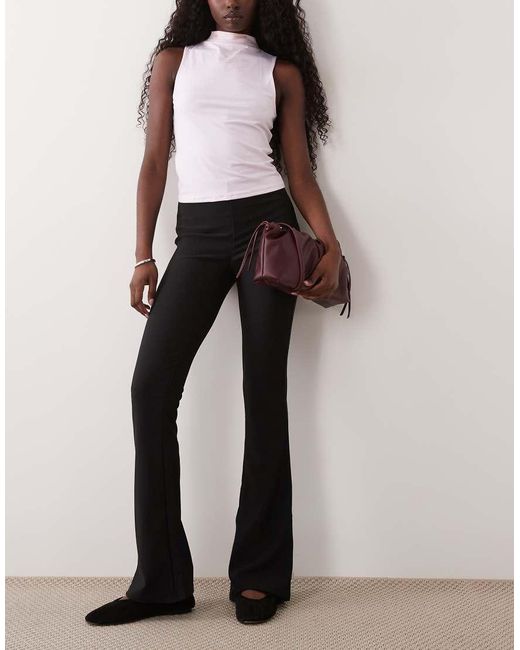 New Look Geribbelde Flared Broek in het Black