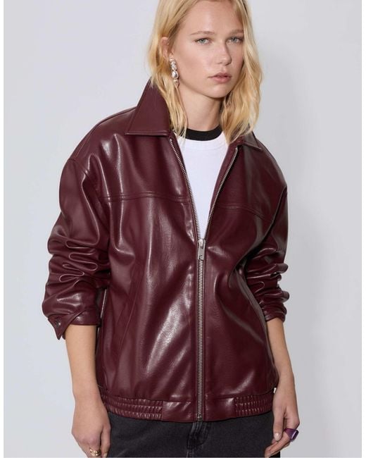 Stradivarius Red – oversize-jacke aus kunstleder