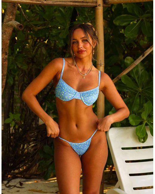 Kulani Kinis Lemon Bloom in het Blue