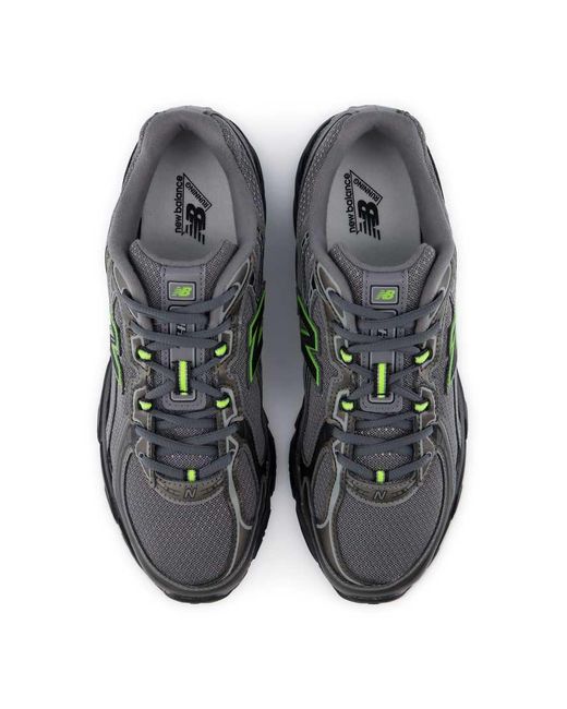 New Balance Black 740 Trainers