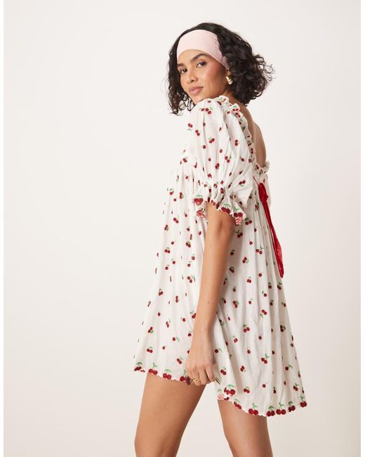 For Love & Lemons Slipdress Met Kralen En Kersjesprint in het White