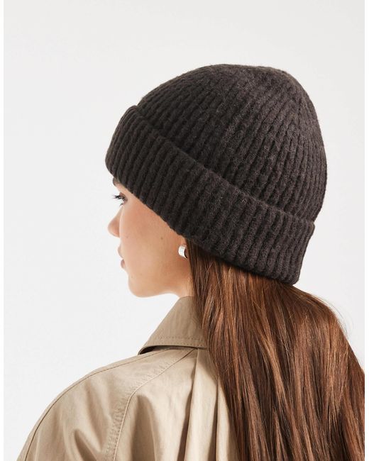 Vero Moda Black – gerippte strickmütze