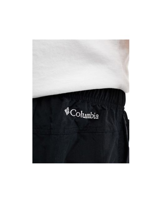 Columbia White Mountaindale Shorts for men