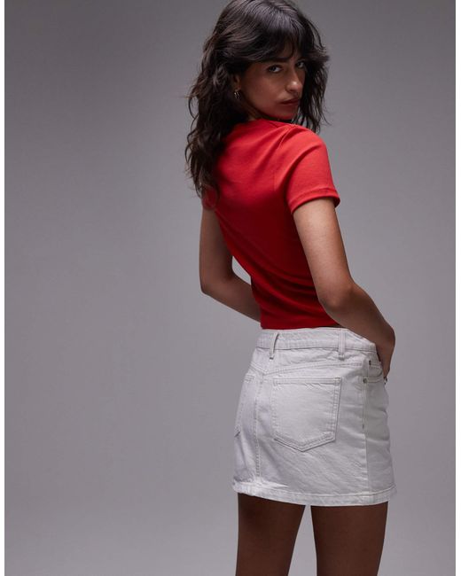 T-shirt rétréci avec imprimé los angeles en relief TOPSHOP en coloris Red