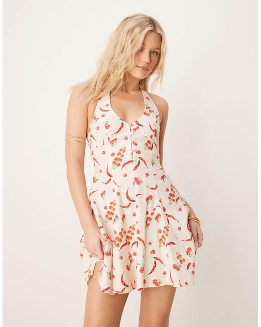 Robe courte dos nu avec ourlet à godets et imprimé piments ASOS en coloris Red