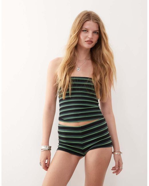 Weekday Hotpants in het Natural