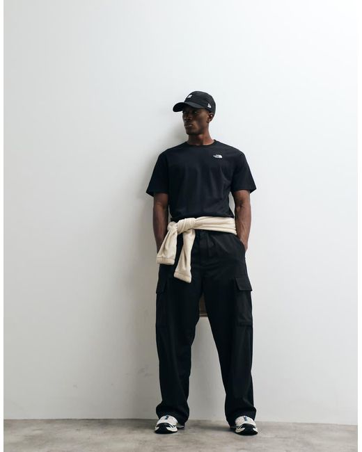 The North Face Black Simple Dome Logo T-shirt for men