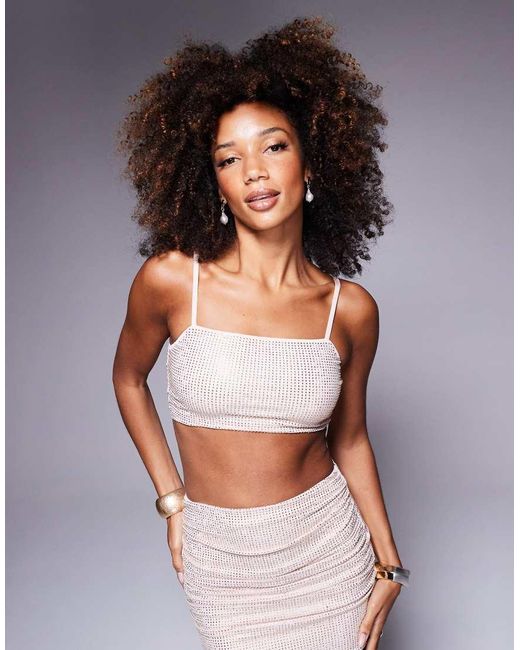 Top Con Spalline Sottili E Dettagli Applicati A Caldo di ASOS in Gray