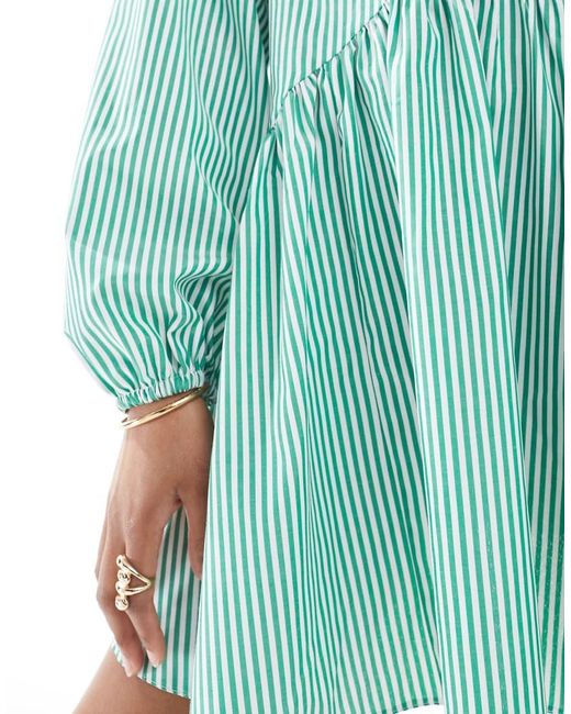 Vestito Grembiule A Righe Con Colletto Oversize di Miss Selfridge in Green