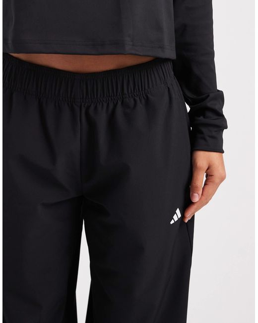 Workout essentials - pantalon Adidas Originals en coloris Black