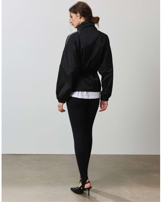 Veste à taille à cordon Pull&Bear en coloris Black