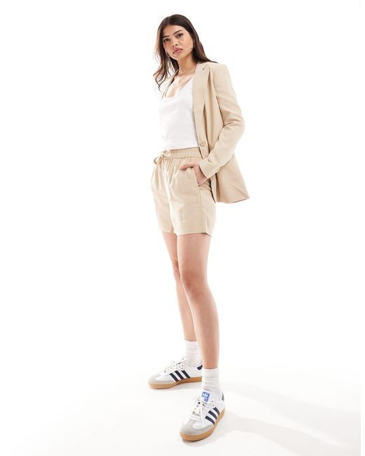 Vero Moda Natural – mix and match – elegante shorts