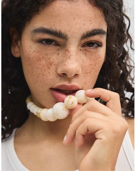 Stradivarius White Set Of 2 Beaded And Heart Necklaces