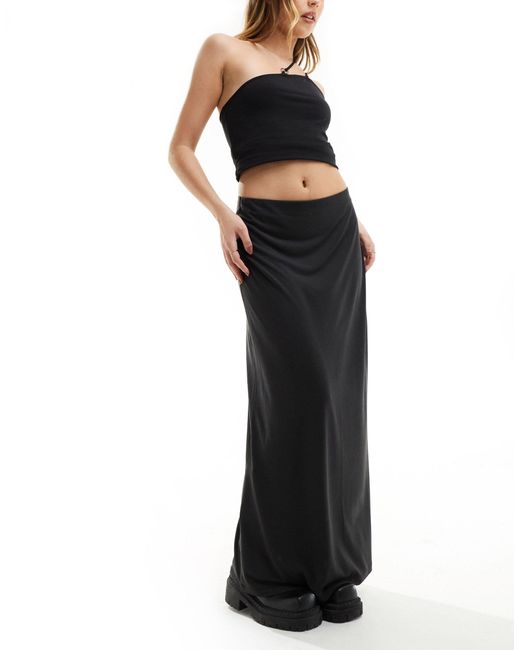 Signe - jupe mi-longue drapée Weekday en coloris Black