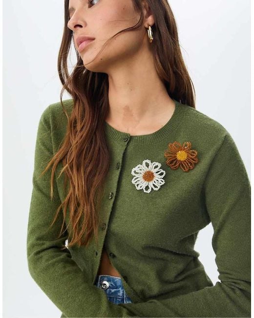 Set Da 2 Spille Bianche A Contrasto A Forma Di Fiore di Stradivarius in Green