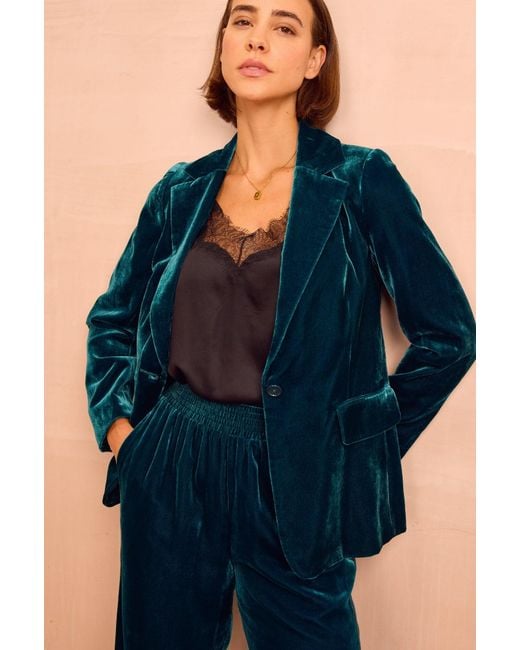 Aspiga Blue Asha Velvet Single Breasted Blazer Co-Ord Set Winter Event Autumn Winter Graduation Co-Ord