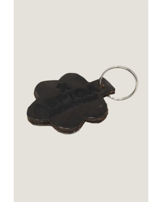 Aspiga Red Sustainable Kenyan Beaded Flower Keyring Leather And Glass Gifting