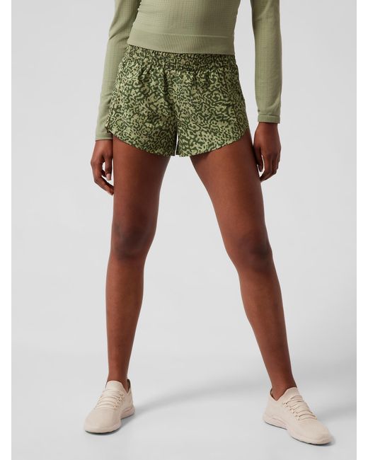 Athleta Hustle 3 Short in Green | Lyst
