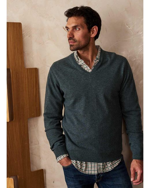 Brora Cashmere Fine V Neck Jumper in 