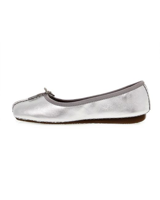 clarks metallic flats