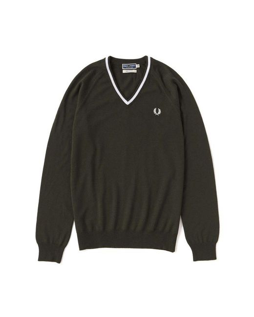 Fred Perry Reissues Merino Tipped V-neck Jumper Thorn in Green for Men -  Save 27% - Lyst