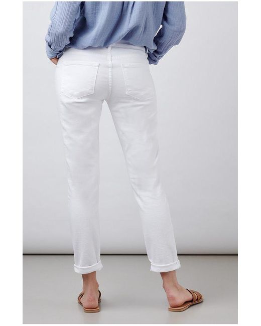 FRAME Denim Le Garcon Boyfriend Jean in 