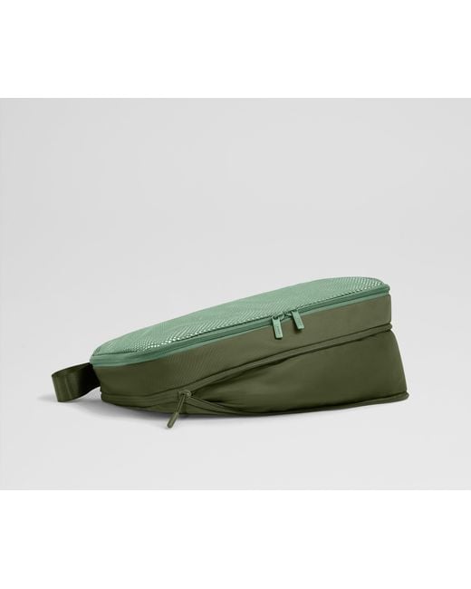 Away Travel Green Compression Packing Cubes