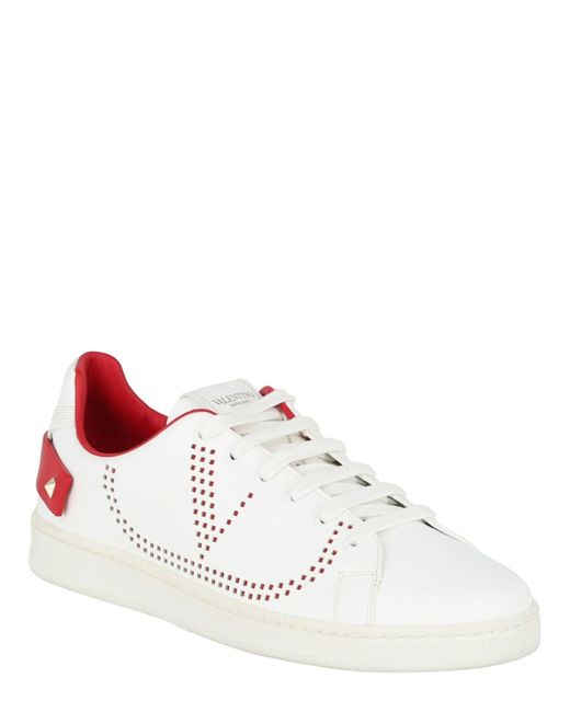 Valentino Leather Valentino Garavani Backnet Low Top Sneakers With Rockstud  Tab in White - Lyst