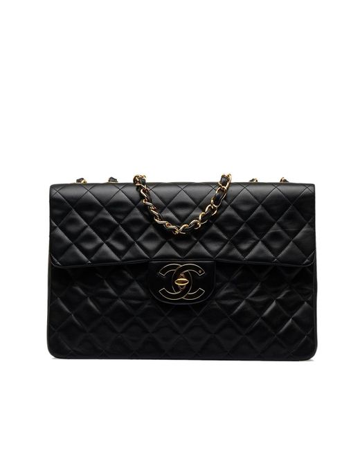 Chanel Classic Lambskin Flap Bag in Black