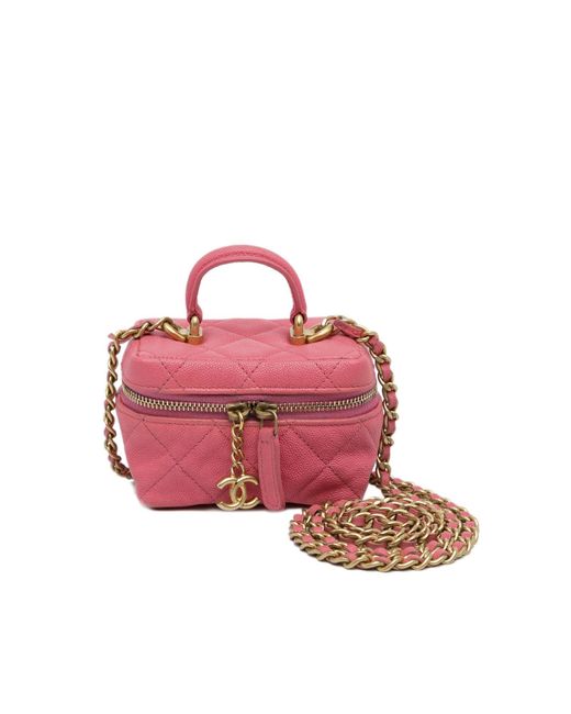 Chanel Quilted Leather Vanity Bag With Chain Strap in Pink
