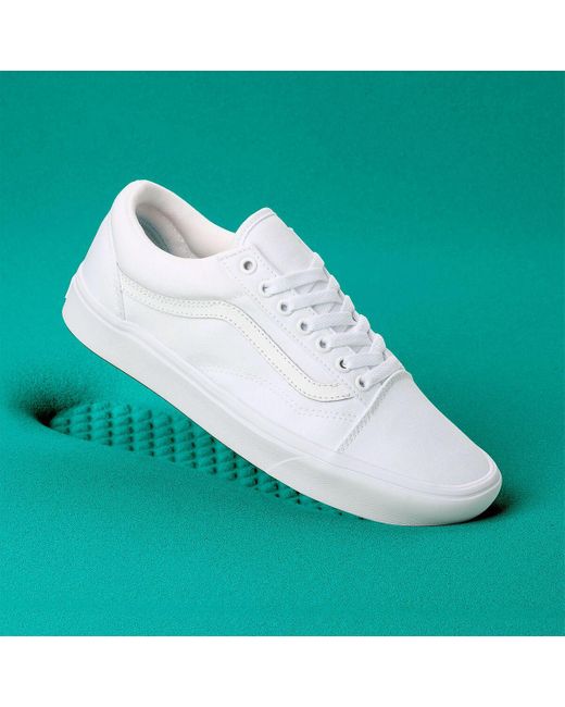 Vans Comfycush Old Skool Shoe in White for Men | Lyst