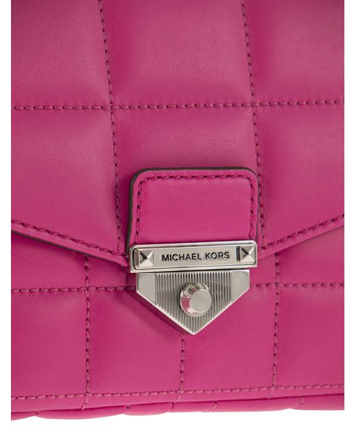 So Ho Pequeño bolso de hombro de cuero acolchado Michael Kors de color Purple