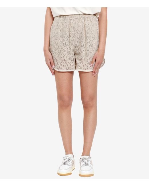 Kaos Natural Shorts