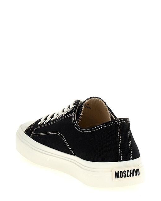 Moschino Low-Top Sneakers in het Black