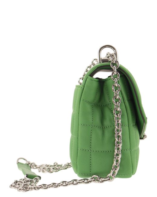 So Ho Pequeño bolso de hombro de cuero acolchado Michael Kors de color Green