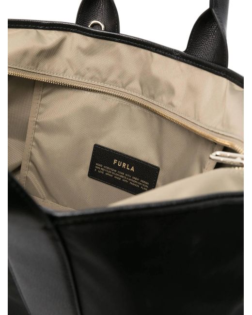 Furla Black Piuma M Schwarze Tasche