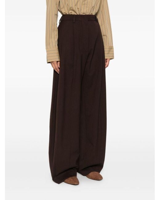 THE LATEST Brown Trousers