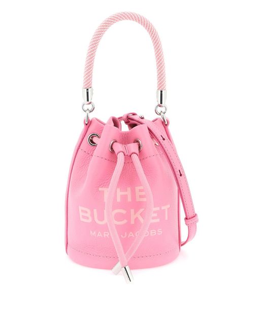 Le mini sac de seau en cuir Marc Jacobs en coloris Pink
