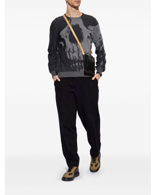Jersey con calavera en intarsia Alexander McQueen de hombre de color Gray