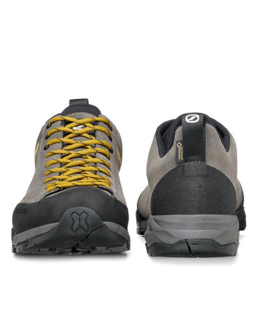 Zapato SCARPA de color Brown