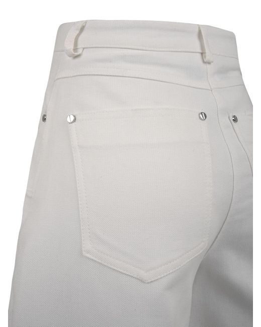 Beatrice B. Broek Wit in het Gray