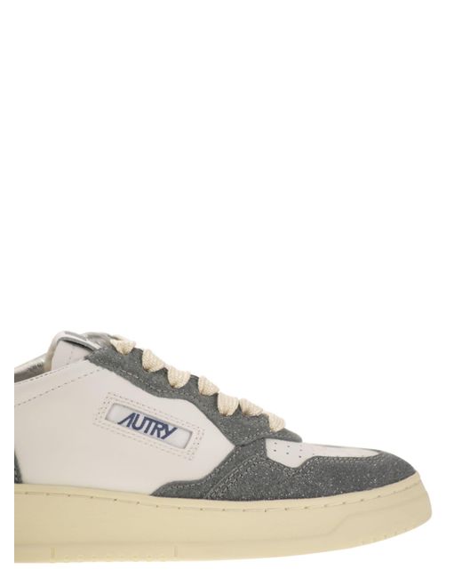 Autry Medaillewinnaar Lage Sneakers Met Tweekleurige Glitter in het White