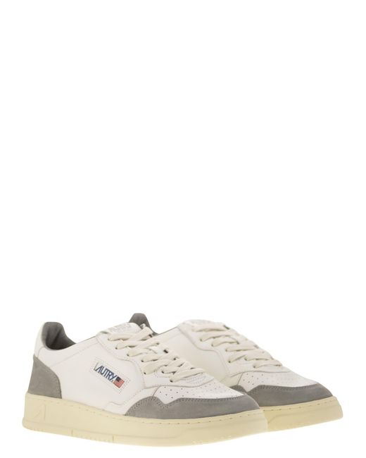 Autry Medaillewinnaar Low Sneakers In Goatkin En Suede in het White voor heren