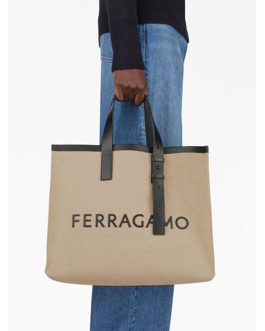 Sac Cabas En Cuir À Logo Embossé Ferragamo pour homme en coloris Natural