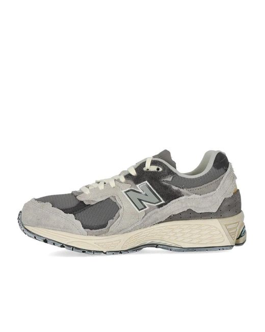 New Balance Gray Abzorb 2002 Sneaker